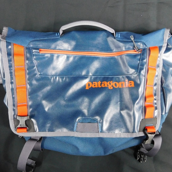 Patagonia Other - Patagonia Messenger/Shoulder/Laptop Bag